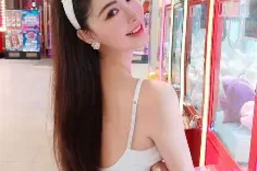 张凌赫评论区沦陷！连上8个热搜遭网友讽刺：39个人就崩溃了？